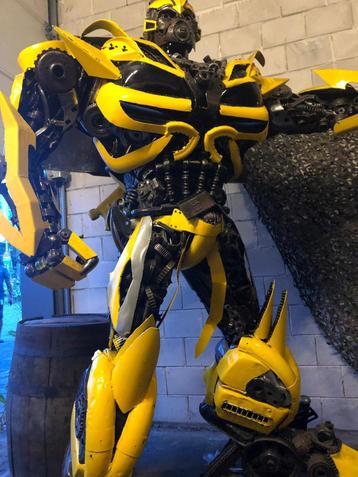 Unieke levensechte Bumblebee Transformer (2.50 m.) beschikbaar voor biedingen