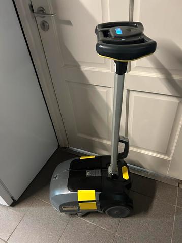 SCHROBZUIGMACHINE KARCHER BD 30 / 4C FIMAP GENIE XS ZELFDE beschikbaar voor biedingen