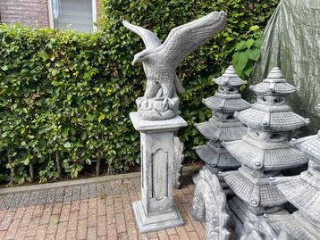 Adelaar op Zuil beschikbaar voor biedingen