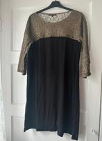 Stijlvol zwart gouden feestelijke jurk Brian Dales M, Kleding | Dames, Ophalen of Verzenden, Zo goed als nieuw, Maat 38/40 (M)