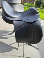 Schutte Dressuurzadel Legend 17 inch, Dieren en Toebehoren, Ophalen, Gebruikt, Dressuur