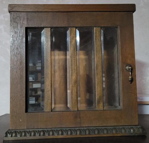 Brocante: Eiken KASTJE / Hangkastje / Medicijnkastje, Antiek en Kunst, Antiek | Meubels | Kasten, Ophalen of Verzenden