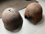 Twee WW-2 Russische staalhelmen, bodemvondst, Verzamelen, Militaria | Tweede Wereldoorlog, Ophalen of Verzenden, Landmacht, Overige gebieden