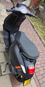 Te koop: Vespa Primavera Elettrica 45, Fietsen en Brommers, Scooters | Vespa, Ophalen, Gebruikt, Overige modellen, Maximaal 45 km/u