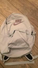Nike rugtas, Ophalen of Verzenden, Zo goed als nieuw, 25 tot 40 cm