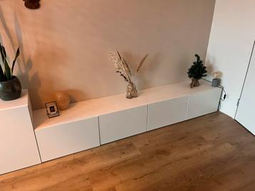 Witte ikea kasten (model: BESTÅ) - afbeelding 3