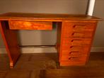 Vintage bureau met veel opbergruimte., Gebruikt, Ophalen of Verzenden, Bureau