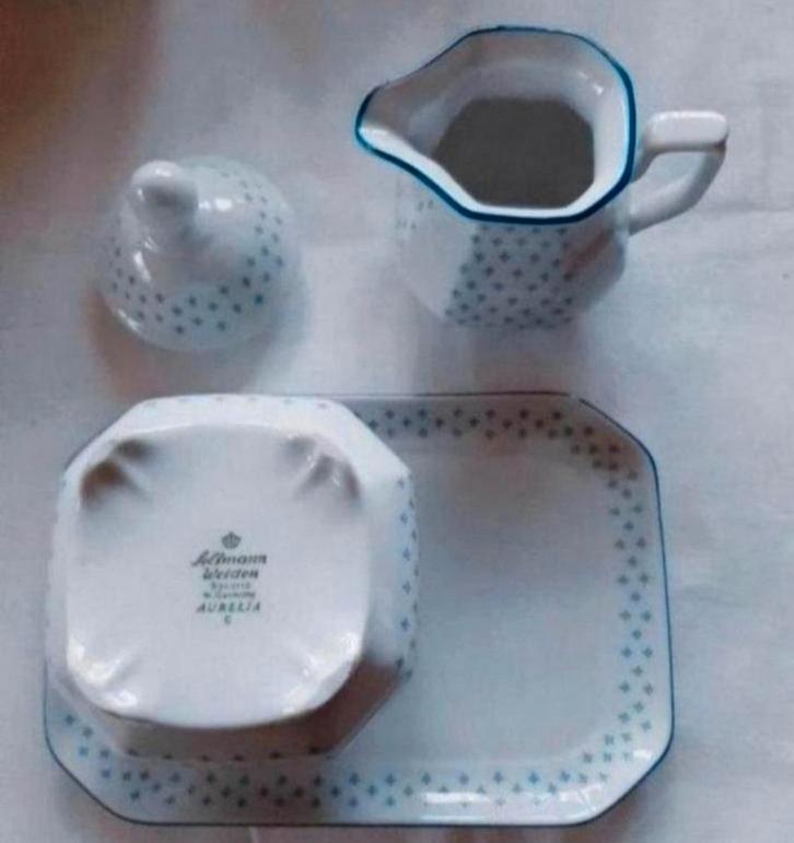 Seltmann Weiden Aurelia roomstelletje op schaaltje lelies, Huis en Inrichting, Keuken | Servies, Zo goed als nieuw, Schaal of Schalen