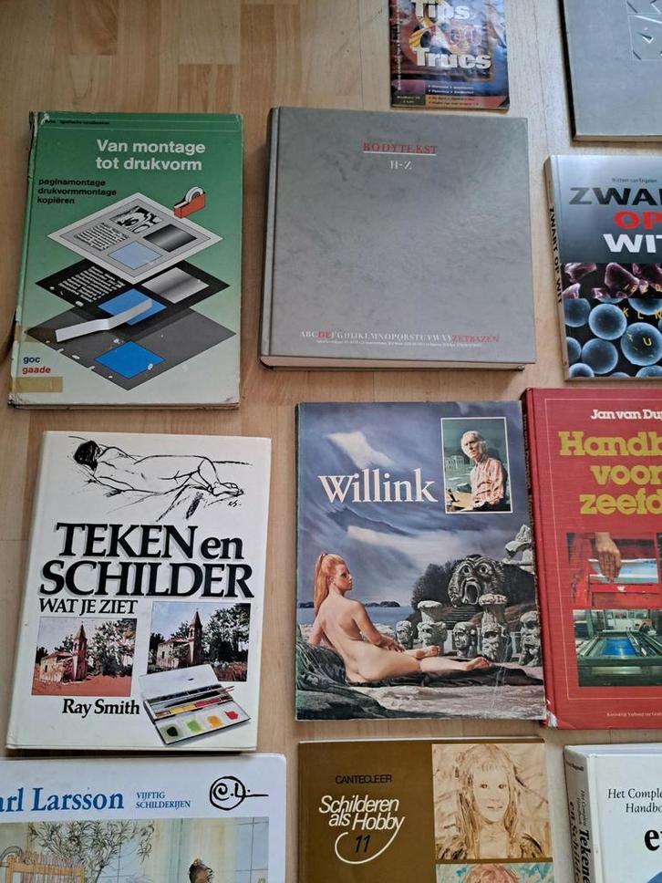 Tekenen/schilderen/letterproef/computer/afbeeldingen enz..., Hobby en Vrije tijd, Tekenen, Zo goed als nieuw, Boek of Gids, Ophalen