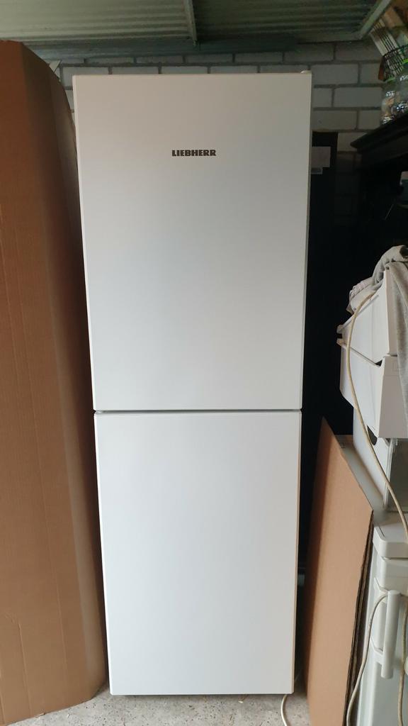 Liebherr koelkast No Frost A ++., Witgoed en Apparatuur, Koelkasten en IJskasten, Gebruikt, Met aparte vriezer, 200 liter of meer