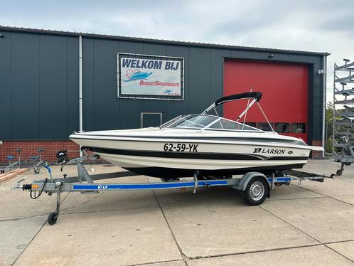 Zeer nette speedboot Larson compleet met motor en trailer, Watersport en Boten, Speedboten, Zo goed als nieuw, 3 tot 6 meter, Benzine