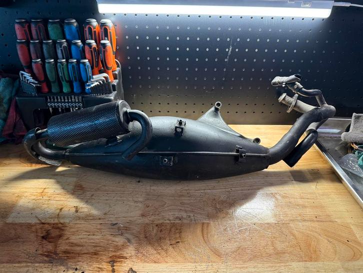 Piaggio uitlaat carbon Zip SP Runner SR origineel, Fietsen en Brommers, Brommeronderdelen | Algemeen, Zo goed als nieuw, Uitlaat