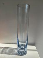 DESIGN CILINDERVAAS. —. 30 cm hoog/ diameter 6,8 cm., Huis en Inrichting, Gebruikt, Blauw, Ophalen of Verzenden, Glas