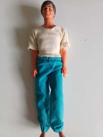Vintage Ken pop uit jaar 1968 met kleding. beschikbaar voor biedingen