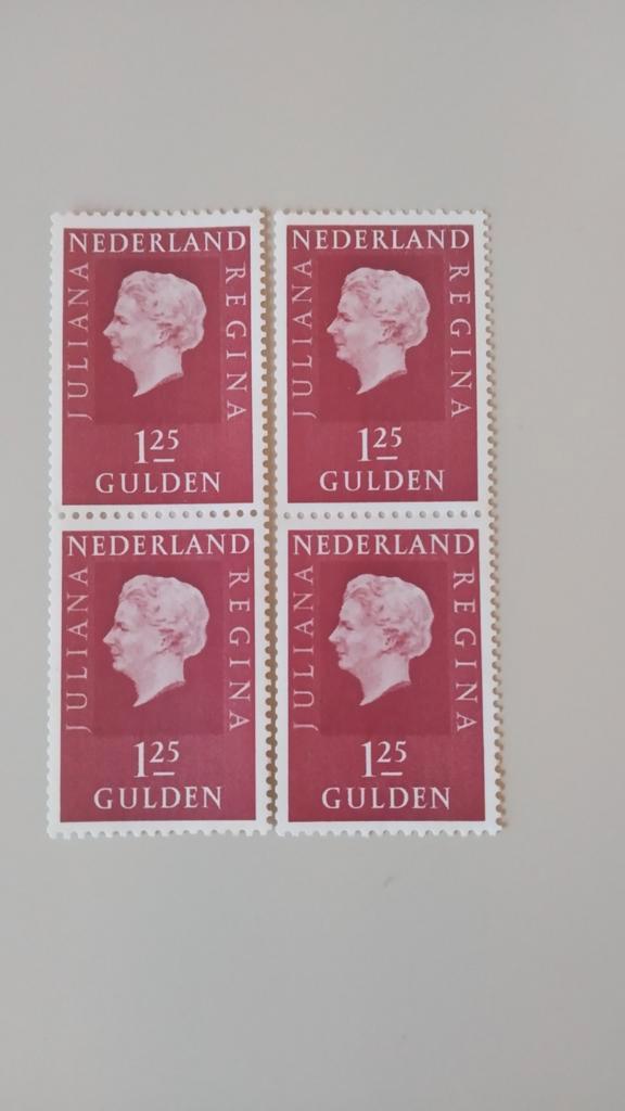 4 Postfrisse Juliana Regina 1,25 Gulden Postzegels, Postzegels en Munten, Postzegels | Nederland, Postfris, Na 1940, Ophalen