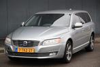 Volvo V70 2.0 D4 Nordic+ Leer/Stoelverwarming/Navigatie/Park, Auto's, Voorwielaandrijving, Traction-control, Zilver of Grijs, Te koop