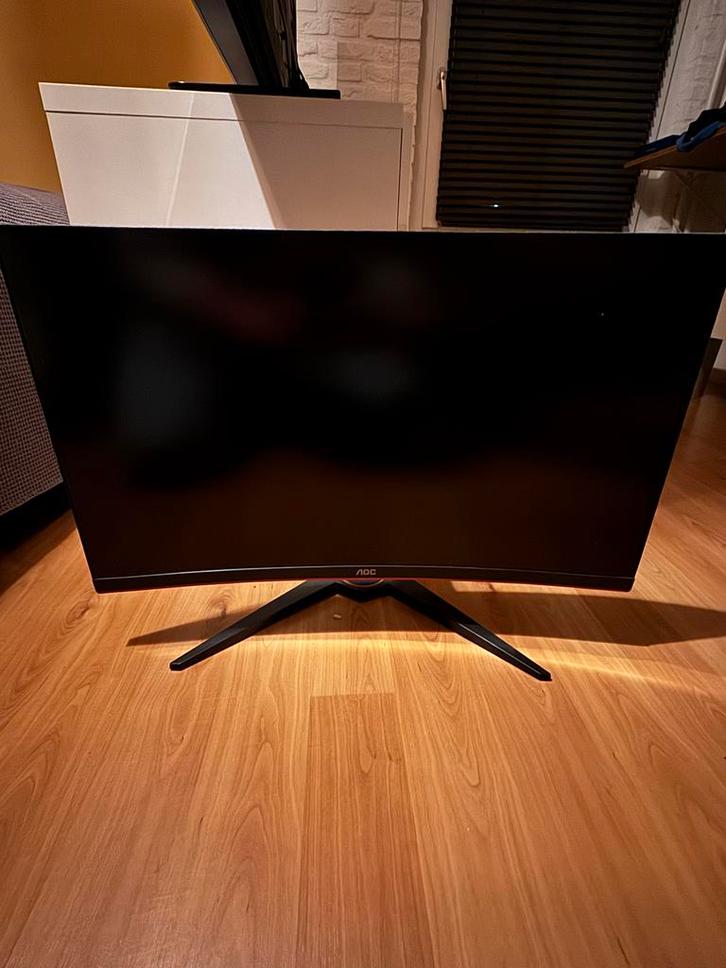 AOC 27 inch Curved Gaming Monitor - 144Hz, Computers en Software, Monitoren, Gebruikt, 101 t/m 150 Hz, HDMI, Gaming, Curved, VA