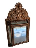 Vintage koperen wandkastje met spiegel en originele borstels, Ophalen of Verzenden, Ovaal, Minder dan 50 cm
