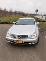 Mercedes-Benz CLS 350 – 2006 – 68.000 km, Auto's, Mercedes-Benz, Automaat, Achterwielaandrijving, Leder, Grijs