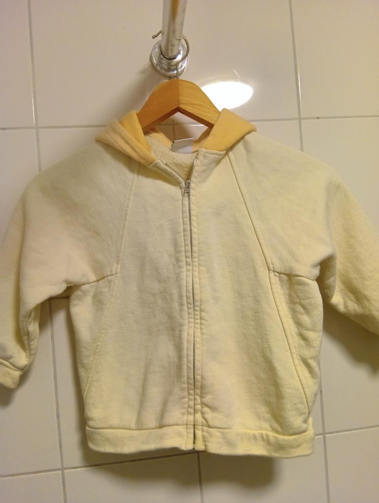 meisjes vestje maat 104 van ZARA abrikoos licht geel., Gebruikt, Meisje, Trui of Vest, Ophalen of Verzenden