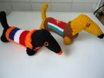 TEKKEL MET SURINAAMSE VLAG EN HOLLANDSE VLAG, Hobby en Vrije tijd, Ophalen of Verzenden, Nieuw, Breien, Patroon of Boek