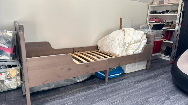 Ikea sundvik meegroeibed, Kinderen en Baby's, Kinderkamer | Bedden, Zo goed als nieuw, 180 cm of meer, 70 tot 85 cm, Lattenbodem
