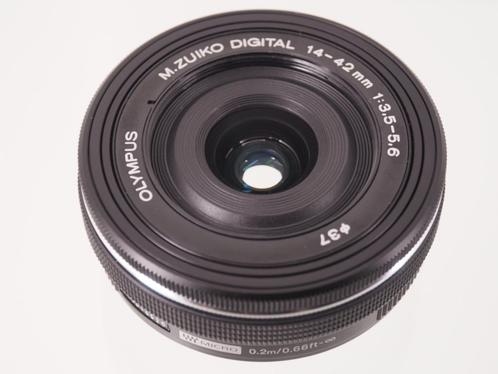 z.g.a.n. Olympus oa 14-42mm EZ zwarte pancake lens MFT, Verzamelen, Fotografica en Filmapparatuur, Lens of Lenzen, Ophalen of Verzenden
