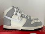 Nike Dunk High - Maat 36, Ophalen of Verzenden, Nieuw, Jongen of Meisje, Schoenen