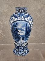Delftsblauwe vaas  Maastricht rustique, Antiek en Kunst, Ophalen of Verzenden