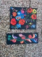 Twee zelfgemaakte schilderijen bloemen, Ophalen