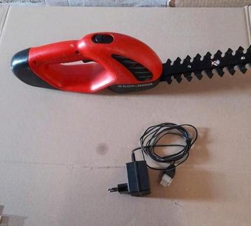 Black en decker accu struik/buxusschaar beschikbaar voor biedingen