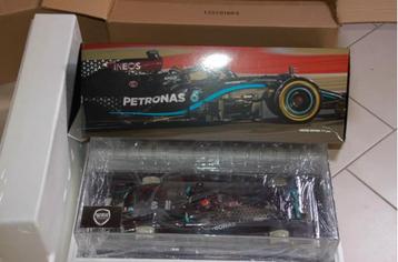 SALE !! 1:12 MERCEDES W11 SAKHIR GP RUSSEL F1 Minichamps WRH beschikbaar voor biedingen