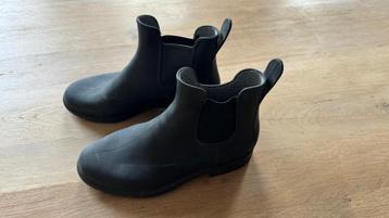 Paardrijlaarsjes/ jodhpurs beschikbaar voor biedingen