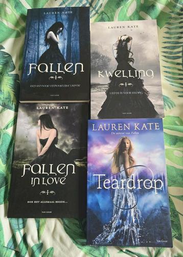 Lauren Kate Fallen + Kwelling + Fallen in Love + Teardrop NL beschikbaar voor biedingen