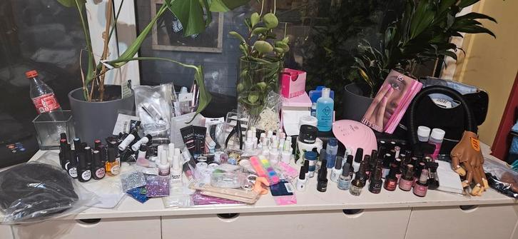 Acryl van magnetic polyacrylgel van pns plus veel meer, Sieraden, Tassen en Uiterlijk, Uiterlijk | Cosmetica en Make-up, Zo goed als nieuw