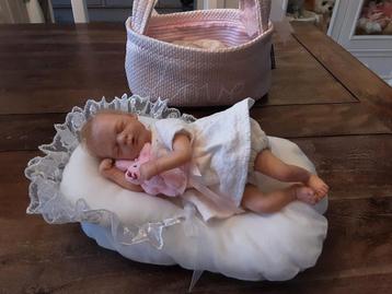 Mini reborn doll Lisa - Ineke Oskam beschikbaar voor biedingen