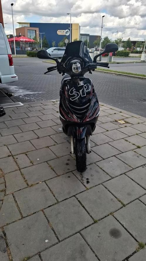 Piaggio Zip 4T i-get 50cc – GEEN WOK (BROM) (30xx), Fietsen en Brommers, Scooters | Piaggio, Gebruikt, Zip, Ophalen