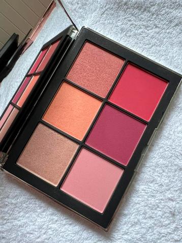 NARS Narsissist Wanted II Cheek Palette beschikbaar voor biedingen