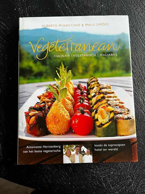 Malu Simões - Vegeterranean, Boeken, Kookboeken, Zo goed als nieuw, Italië, Vegetarisch, Ophalen of Verzenden