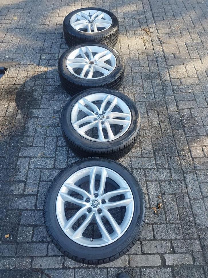 Peugeot 407 banden met velgen te koop in goede staat !!, Auto diversen, Overige Auto diversen, Ophalen of Verzenden