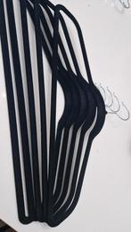 Zwarte Velvet Kledinghangers - 5 Stuks Zo Goed Als Nieuw, Kleding | Dames, Kledinghangers, Ophalen, Zo goed als nieuw, Fluweel