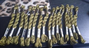 16 strengen DMC Coton Perle kleurnummer 732 beschikbaar voor biedingen