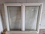 Wit kunststof kozijn Inclusief glas, Doe-het-zelf en Verbouw, Glas en Ramen, Ophalen, Gevelraam of Ruit, Gebruikt, 120 tot 160 cm