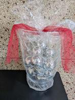 Glazen vaas met kerstballen, Diversen, Ophalen