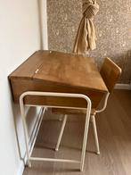Kinder/toddler  desk (age 3-6 ) and chair set, 1 kruk, Ophalen, Zo goed als nieuw