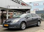 Toyota Avensis Wagon 1.8 VVTi Business - Navigatie, Auto's, Euro 5, Zwart, 4 cilinders, Blauw