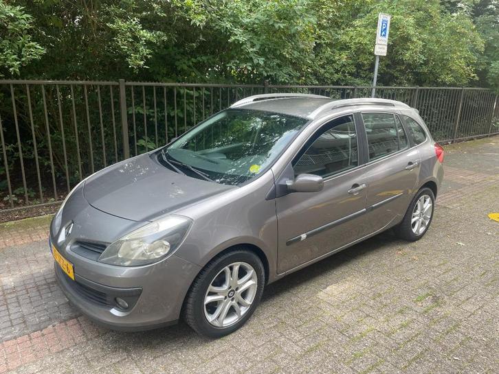 Renault Clio 1.2i TCE Estate Selection Sport incl. NAP, Auto's, Renault, Particulier, Clio, ABS, Airbags, Airconditioning, Boordcomputer