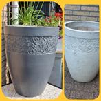Hoge Plantenbak   crème of grijs      met  reliëf  rand, Tuin en Terras, Ophalen, Steen, Gebruikt, Minder dan 60 cm