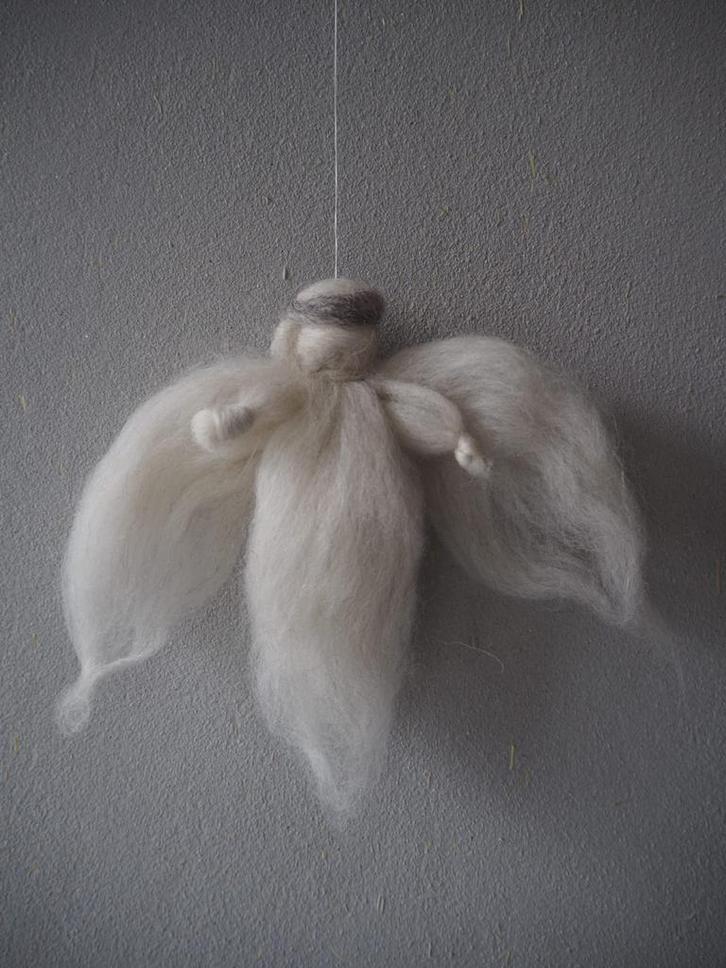Handgemaakte  lief wollen engel beschermengel, Huis en Inrichting, Woonaccessoires | Wanddecoraties, Nieuw, Ophalen of Verzenden