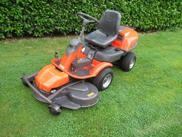 husqvarna rider  R15TsAWD frontmaaier zitmaaier 112 cm mulch